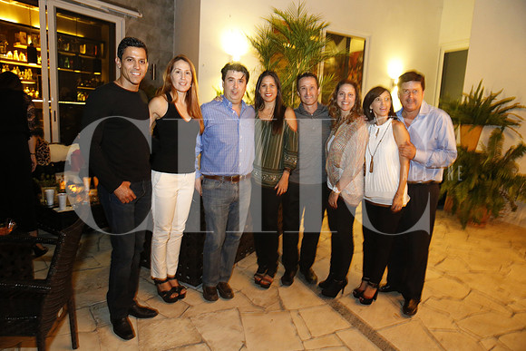Ricardo Vargas,Cristina González, Ramiro González, Lily Canales, Pato González, Angélica Espinosa, Martha Méndez y Salvador González1