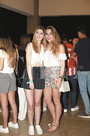 Alicia Salinas y Loreta Treviño