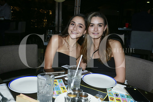 Ana Mary Correa y Valeria Rivera