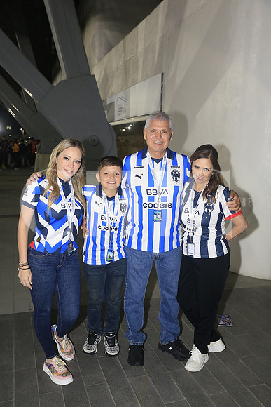 Norberto Cortes, Leslie Cortes, Ivan Gerardo Salazar y Rosa Nelly Lara 2