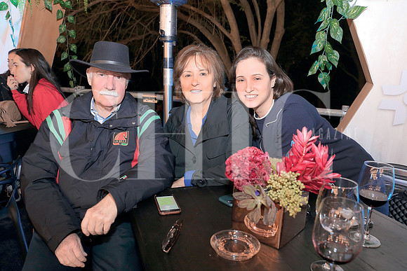 Luis Maiz, Norma Deschamps de Maiz y Gisela Maiz  (1)