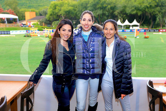 Lucía Guajardo, Cynthia Galarza de Garza y Monse Guajardo (2)