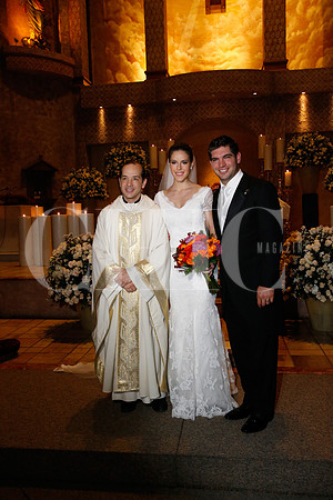 Sacerdote pablo Mejía, Ana Gaby y David
