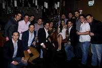 Poncho Madero con un grupo de amigos