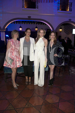 Dawn Hanos de Bausone, Mima González,  Astrid Valdés y Carmen Valdés
