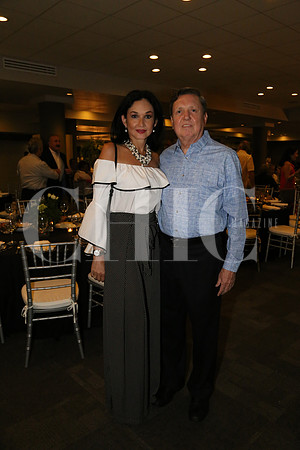 Beatriz de Garza y Tomás Garza