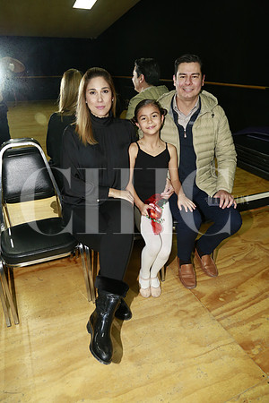 Karla Díaz de León, Renata Enríquez y Carlos Enríquez
