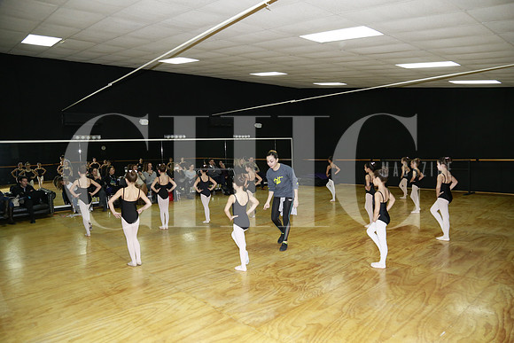Maestra Eli Pérez con su grupo-2