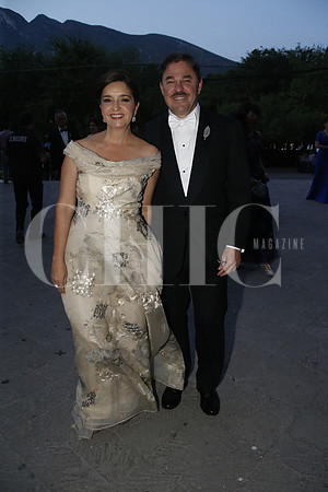 Alicia Canales de Elizondo y José Elizondo Papás del novio