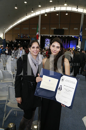 Lorena Galván y Mónica González