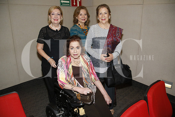 Julieta Ortiz de Treviño, Irma Luz Martínez de Welsh, Lupita Elizalde  y Olga Lozano