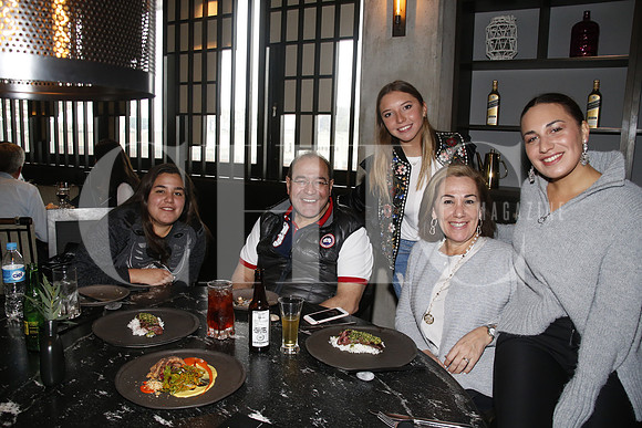 Jimena Herrera, Enrique Herrera, Lourdes Súarez de Herrera, Paulina Azzario y Renata Herrera
