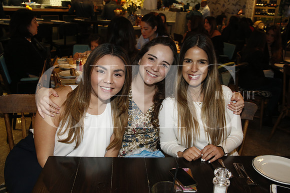 Esther González, Rocío Corona y Luisana Elizondo2