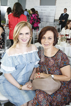 Luisa Pérez de Caballero y Julia de Torres