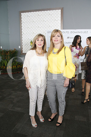 María Aurora Tijerina de Lozano y Catalina Ibarra de Martínez
