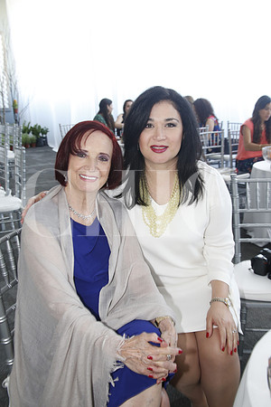 Sylvia Elba Treviño de Barceló y Bárbara Barceló de Náder