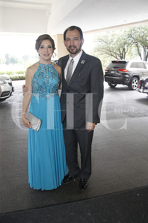 Graciela Llovera de Garza y José Mario Garza