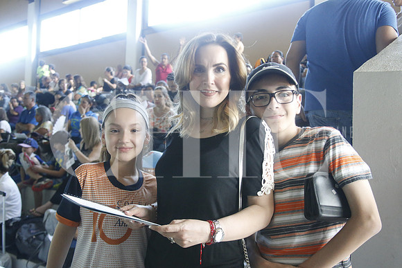 Daniela Arias, Sara Villarreal y Fernando Correa