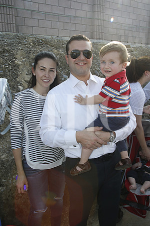 Ada Canales de León, gilberto León y Emiliano León