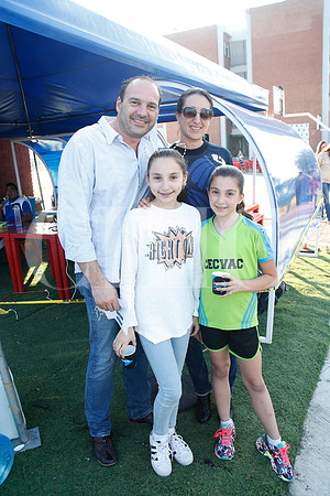Gerardo Schega, Roberta Adame de Schega, Cordelia Schega y Roberta Schega