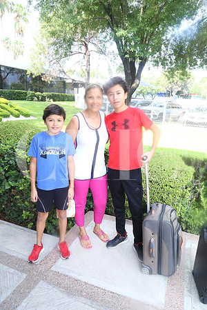 Gabriel Sánchez, Elisa Flores de Sánchez  y Marcelo Sánchez