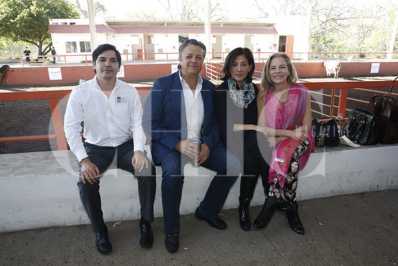 Adrián de Hoyos, Agustín Suárez, Alejandra Álvarez y Vicky Benavides