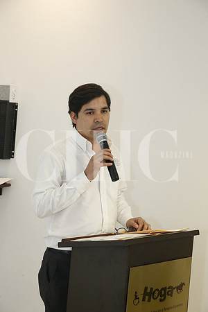 Doctor Adrián De Hoyos