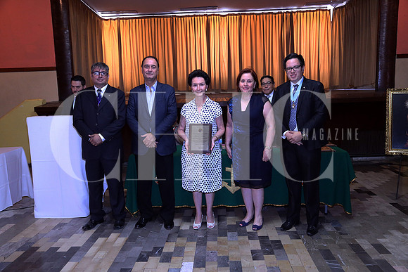 Reconocimiento a Don Armando G García. Jesús Arzola Ávila,  Jorge García, Tere García de Madero, Lydia García Segovia y Juan Manuel Quintanilla
