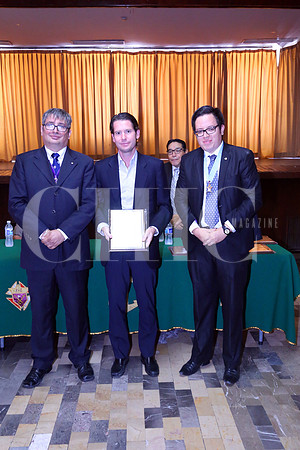 Reconocimiento para Don Jesús Dionicio González, Jesús Arzola,  Jesús Dionicio González y Juan Manuel Quintanilla