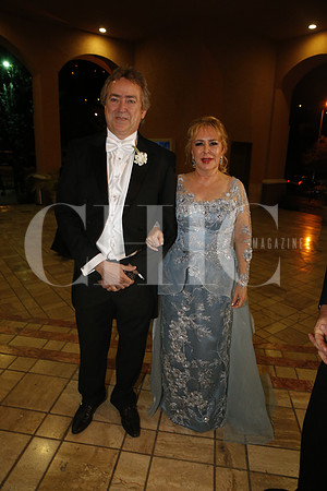Roberto Gutiérrez y Clara de Gutiérrez (papás del novio)
