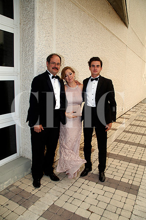 Luis Villarreal, Verónica de Villarreal y Luis Miguel Villarreal