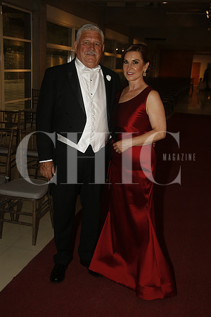 Mario Morales y Cecilia Villarreal de Morales (papás del novio)