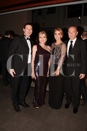 Hernán Zambrano y Ana María de Zambrano, Patricia Stern y Glen Stern