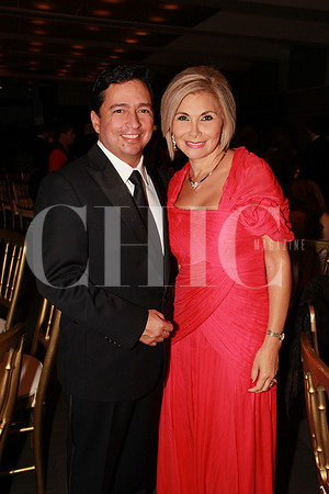 Luis Flores y Martha Flores