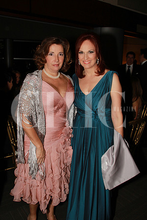 Sara de Cantú y  Gabriela de Guajardo