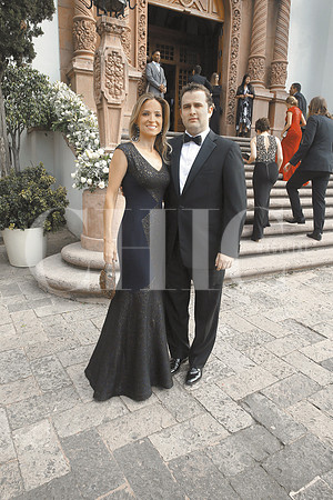 Paulina Escamilla de Fernández y Antón Fernández