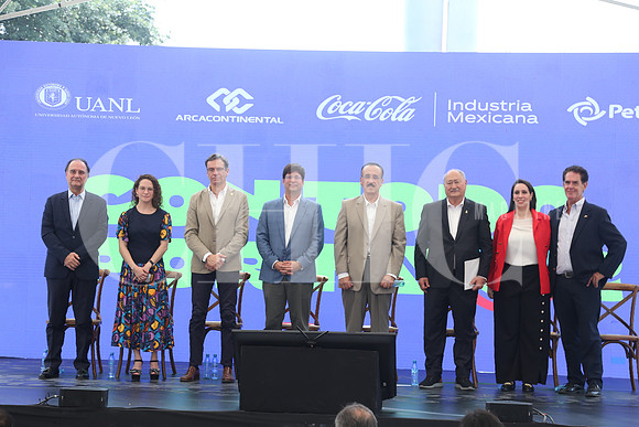 Jorge García Segovia, Mar Prian, Jaime Camara, Santos Guzmán, José Borda, Jaime Yesaki, María Fernanda Salinas y Jorge Morales14