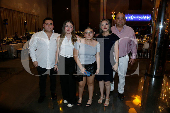 José Miguel Martínez, Viviana Martínez, Ana Victoria Martínez, Paola Assad y Miguel Martínez (2)