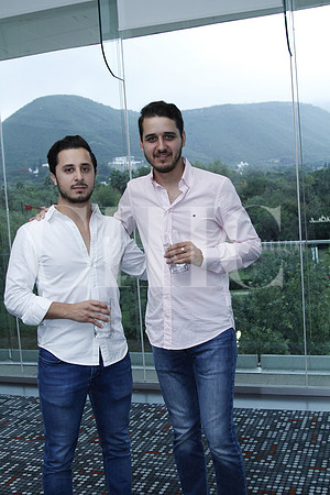 Sergio Dávila y Guillermo Muñoz 111