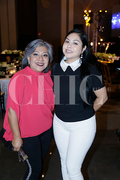 Silvia Galvan y Lizette Fernández