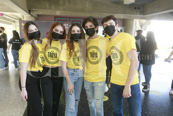 Daniela Okamura, Sofia de la Rosa, Ana Paula Figueroa, Mariano Cárdenas  y Sergio Cárdenas