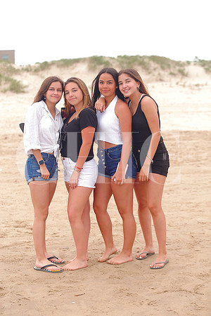 Paulina Lozano, Daniela Treviño, Carolina Flores y Mariana Morales 4