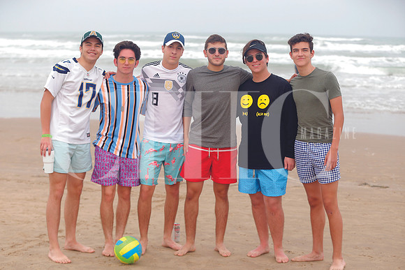 Miguel Marroquín, Diego Álvarez, Patricio Marcos, Héctor Morales, Santiago Álvarez y Rodrigo Martínez 4