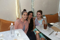 Valeria, Regina y Valeria