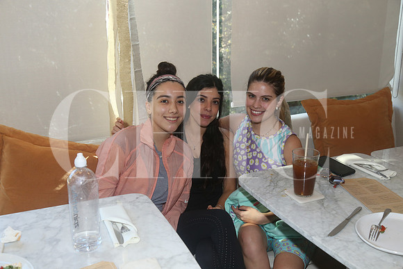 Valeria, Regina y Valeria