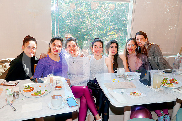 Maru, Vero, Katya, Hania, Regina, Andrea y Tere