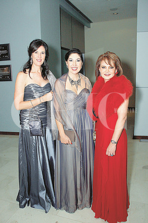 María Esther Garza, Lourdes  Cantú y Ana Cristina Tostado