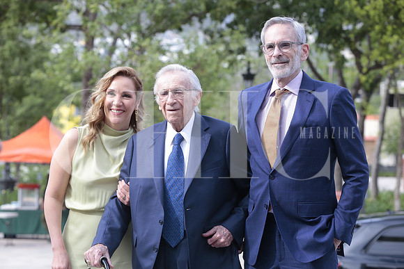 Erika Wolberg, Manuel Familiar y Manuel Familiar 7