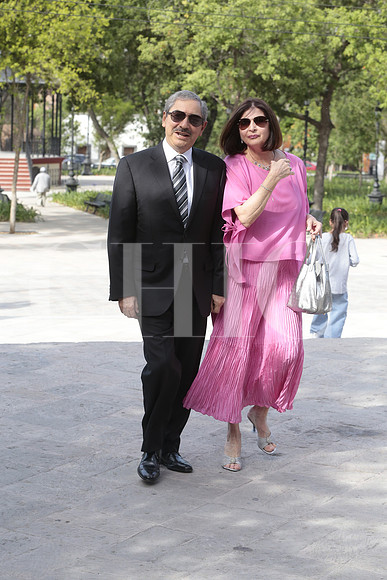 Jose Natividad Gonzalez Paras y Cristina Maiz 9