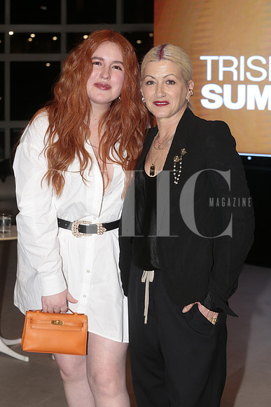 Victoria Kuhne y Leslie Novak 5